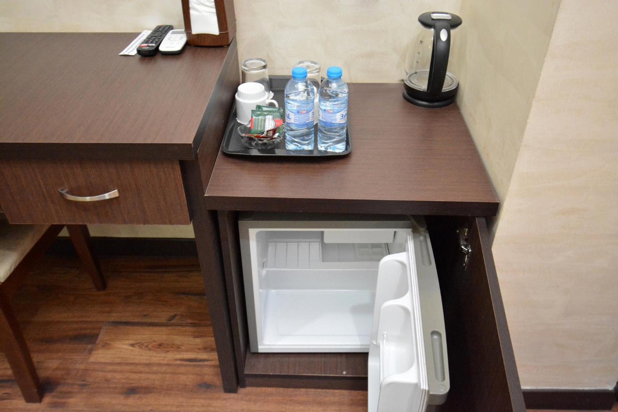 Hotel Partiez Yerevan Bagian luar foto