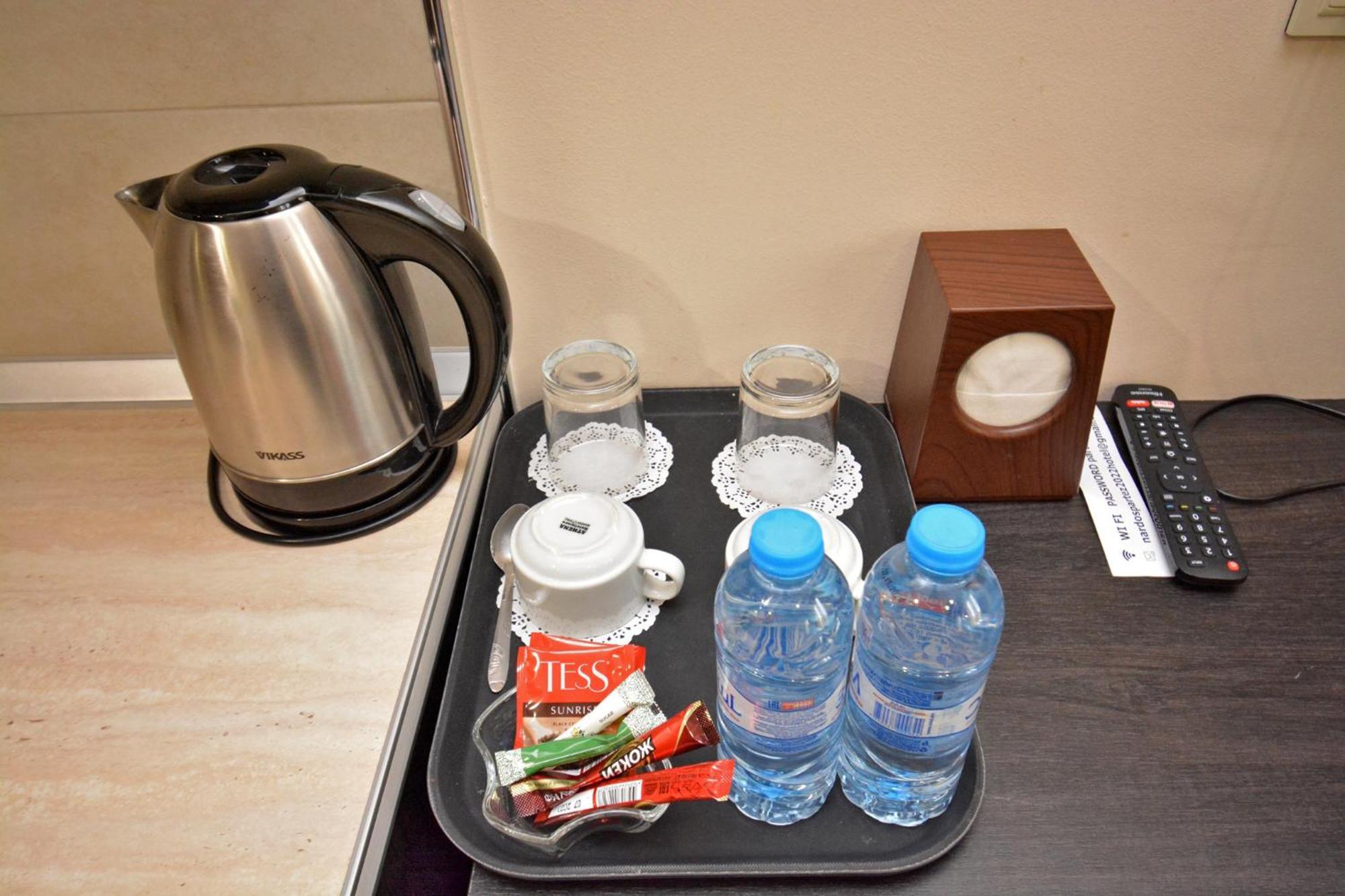Hotel Partiez Yerevan Bagian luar foto